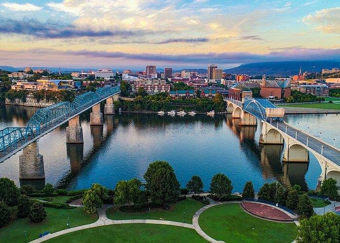 drone shot over chattanooga tn